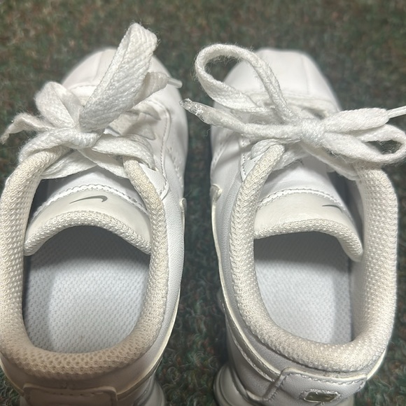 Nike Toddler Shox Deliver 8C - #515026-100 - Picture 5 of 9